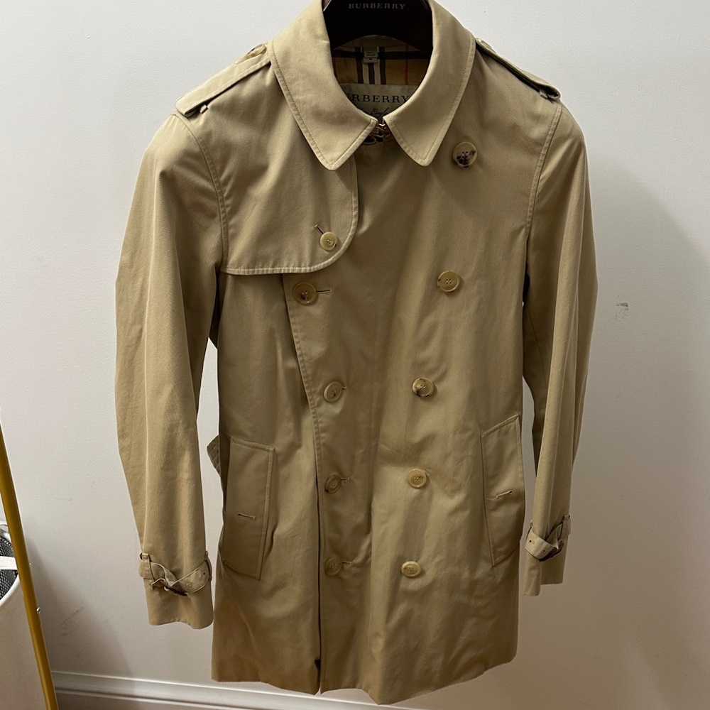 Burberry Beige Tan Classic Trench Coat
